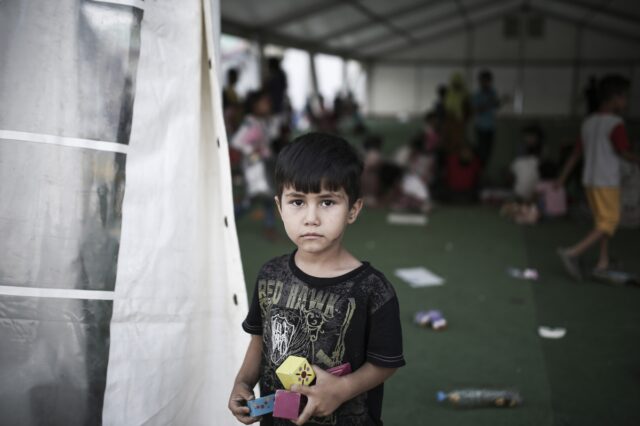 Είναι έτοιμα τα ελληνικά σχολεία να υποδεχθούν 22.000 προσφυγόπουλα;