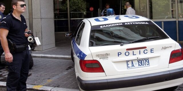 Ένοπλη ληστεία με τραυματία σε σουπερμάρκετ