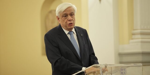 Αποκαλυπτήρια μνημείου για τον αρχιφύλακα Κωστένη από τον Πρόεδρο της Δημοκρατίας