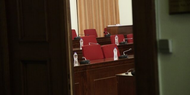 Συνεχίζονται οι καταθέσεις των καναλαρχών στην εξεταστική