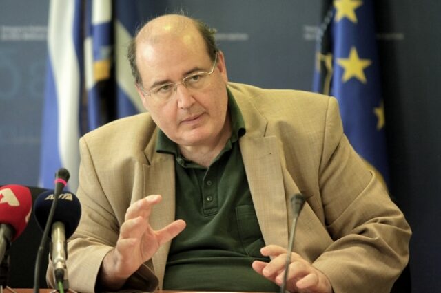 Φίλης: Δεν πρέπει να υπάρχουν λευκές σελίδες στα σχολικά βιβλία της ιστορίας