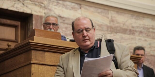 Φίλης: Επιστροφή στην κανονικότητα η ομαλή έναρξη της σχολικής χρονιάς