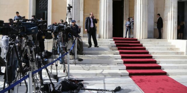 Ραντεβού για 4 σε μια κακόγουστη φάρσα