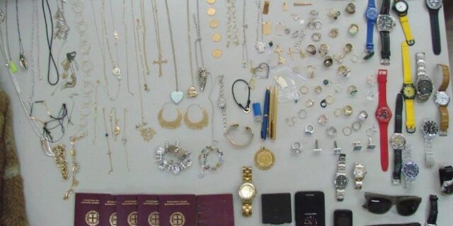 Συνελήφθησαν δύο Γεωργιανοί και ένας Τσέχος που είχαν ρημάξει τα σπίτια στα Νότια Προάστια
