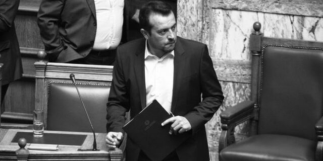 Παππάς: Θα δοθούν μόνο τέσσερις άδειες