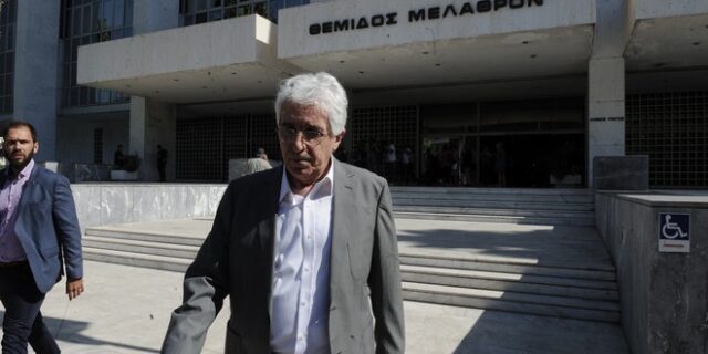 ‘Λασπολογίες’ για την παραίτηση Κοσμάτου