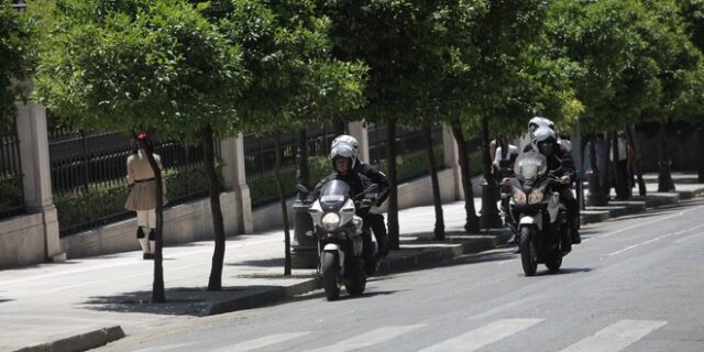 Στο δρόμο επιστρέφουν 700 αστυνομικοί. Αποδεσμεύονται από τους VIP