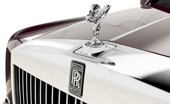 Κανείς δεν μπορεί να κλέψει πια το έμβλημα της Rolls Royce