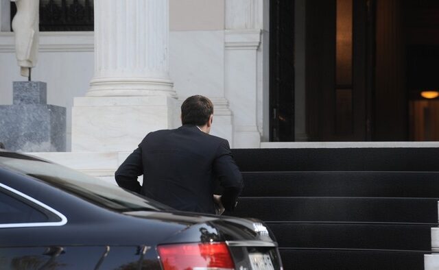 Συνεδριάζει το άτυπο κυβερνητικό συμβούλιο