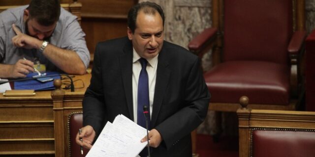 Πυρά Σπίρτζη σε Στουρνάρα για την Τράπεζα Αττικής