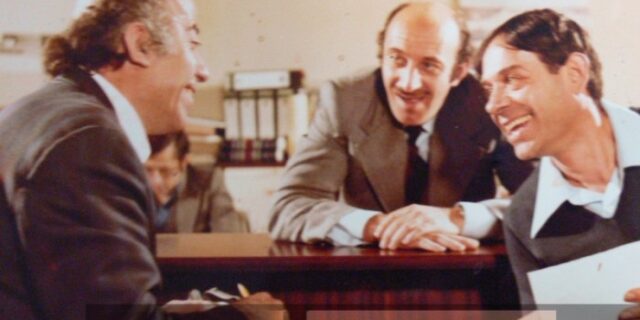 Μηχανή του Χρόνου: Κώστας Τσάκωνας. Ο ηλεκτρολόγος που έγινε ηθοποιός και έπαιζε τον εαυτό του