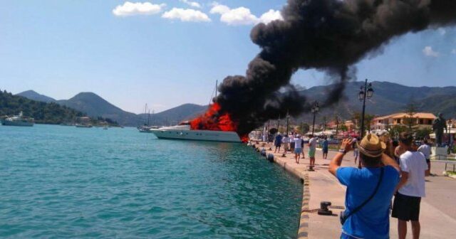Νυδρί: Κάηκαν και βυθίστηκαν μία θαλαμηγός και ένα ιστιοπλοϊκό