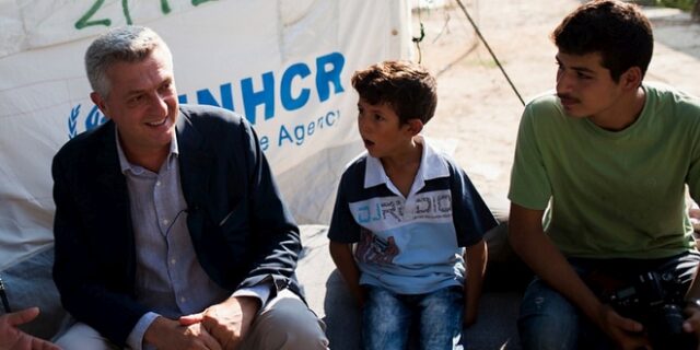 Γιατί δεν μένουν να πολεμήσουν