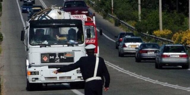 Τσουχτερά πρόστιμα στα βαρέα οχήματα που αποφεύγουν τα διόδια