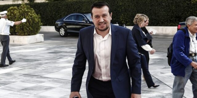Παππάς για εργαζόμενους Alpha: Να ζητήσουν να τους κοιτάξει στα μάτια ο Κοντομηνάς