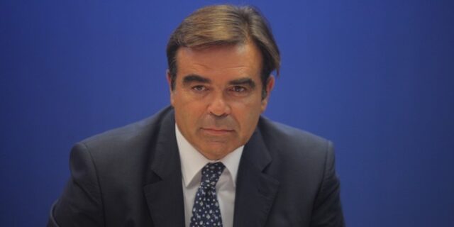 Στήριξη Κoμισιόν σε Μοσχοβισί για το θέμα της ΕΛΣΤΑΤ