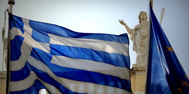 Σε κλοιό ραγδαίων ανατιμήσεων η οικονομία – Καμπανάκι κινδύνου από τις ΜμΕ