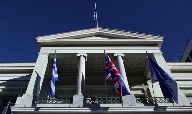 Λεφτά υπήρχαν: 202.000 ευρώ, που είχαν πάρει ΜΚΟ, επιστρέφουν στο κράτος