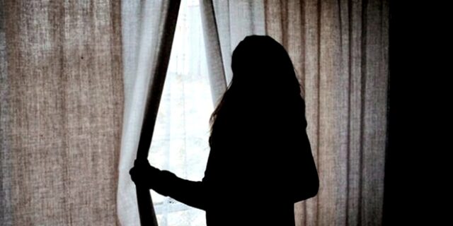 Φρίκη στη Λάρισα. Απήγαγαν 14χρονη, την βίαζαν και την εξέδιδαν