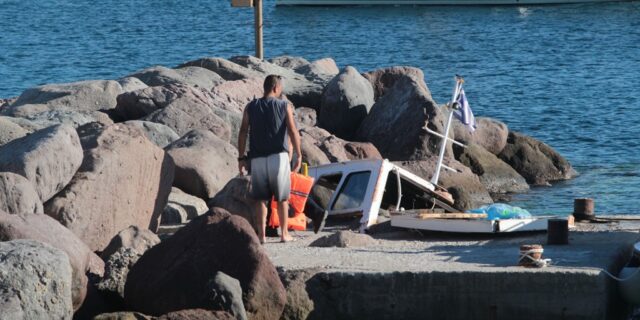 Τα ταχύπλοα του θανάτου: Ποιος θυμάται τους νεκρούς της Αίγινας;