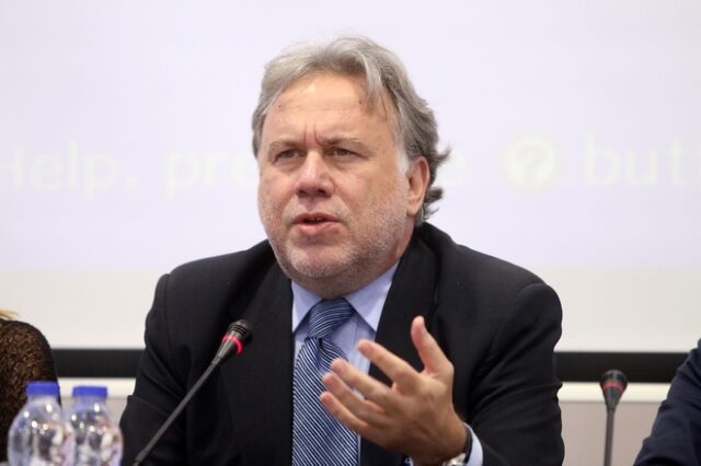Κατρούγκαλος: Καμία άλλη παράταση για το αγγελιόσημο