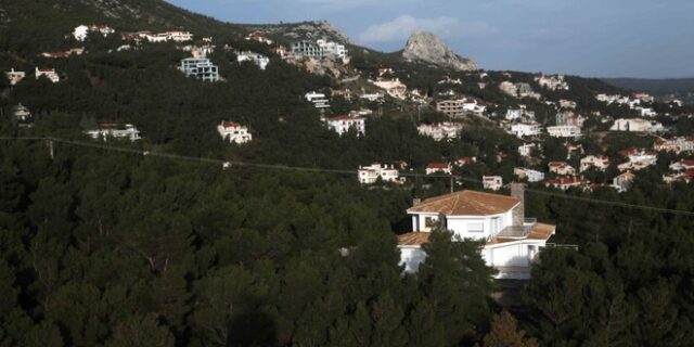 Έρχεται ηλεκτρονική πολεοδομική ταυτότητα και κατεδαφίσεις αυθαιρέτων
