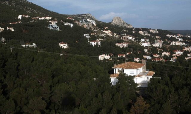Έρχεται ηλεκτρονική πολεοδομική ταυτότητα και κατεδαφίσεις αυθαιρέτων