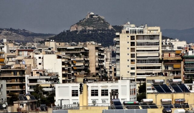 Ρεβύθης: Απλησίαστο το κέντρο της Αθήνας λόγω Airbnb