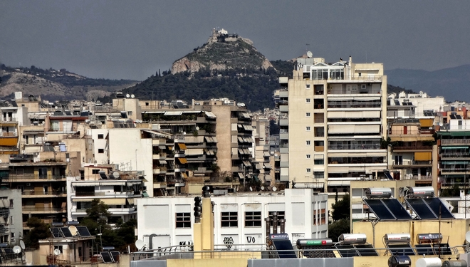 Ρεβύθης: Απλησίαστο το κέντρο της Αθήνας λόγω Airbnb