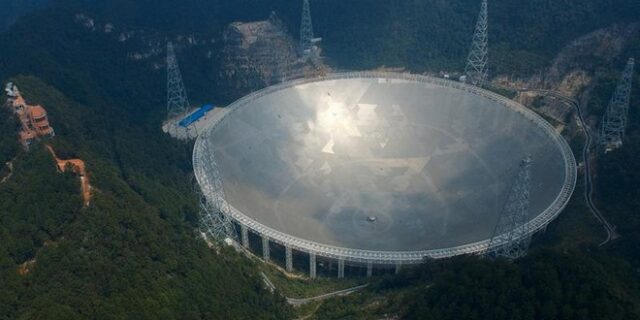 Η Κίνα ‘στήνει αυτί’ στο διάστημα