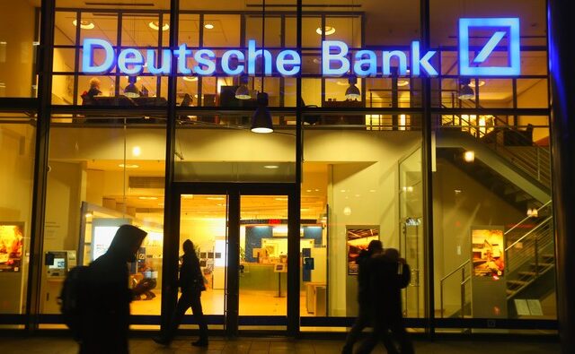 Πρέπει να μας τρομάζει η Deutsche Βank;