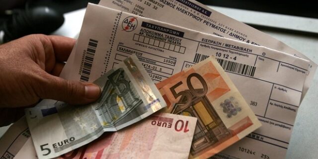 Μάχη με τους θεσμούς για να μην αυξηθεί το ρεύμα