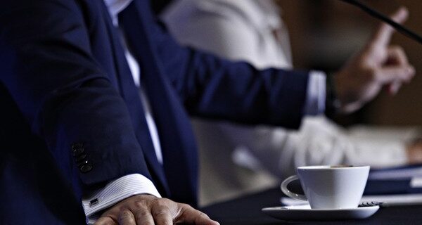 Μεγαλύτερο ή μικρότερο δημόσιο; Απλώς καλύτερο
