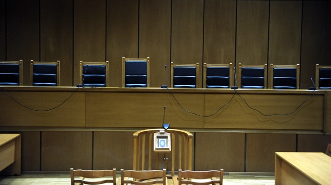Λαμία: Λυκειάρχης πυροβόλησε εν ψυχρώ και άφησε παράλυτο γάτο -Kαταδικάστηκε σε 16 μήνες φυλακή