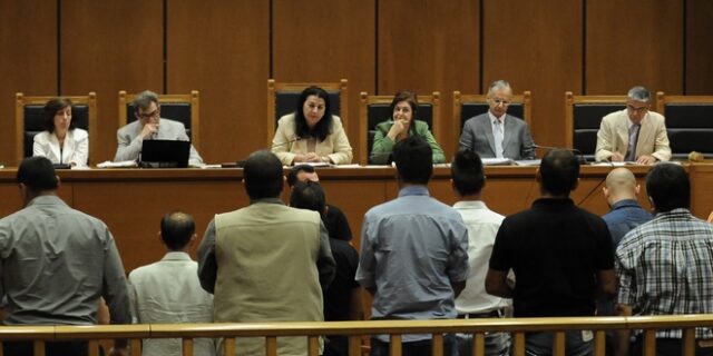 Τη Δευτέρα ξεκινά η δίκη της Χρυσής Αυγής μετά τις θερινές διακοπές
