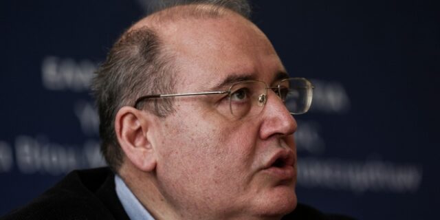 Διαψεύδει ο Φίλης ότι απέδωσε το Ωραιόκαστρο στη ΝΔ