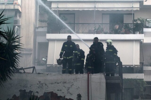 Απανθρακωμένοι μητέρα και γιος από φωτιά σε διαμέρισμα στο Μενίδι