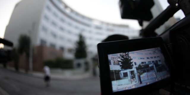 Τηλεοπτικές άδειες: Τα σενάρια της επόμενης μέρας