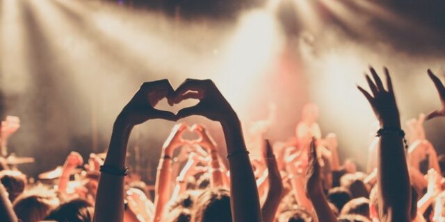 Υπάρχει καλύτερος τρόπος για να αγοράσεις εισιτήρια online;