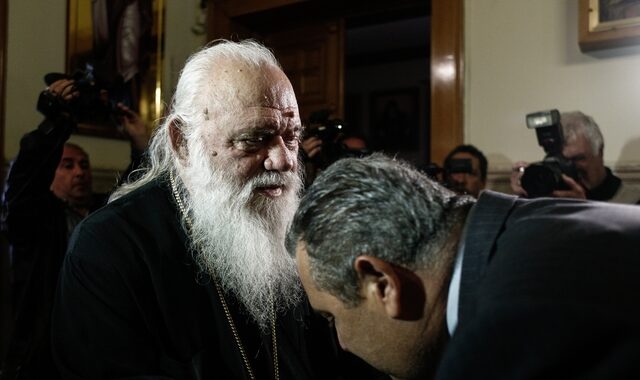 Καμμένος: Ο Τσίπρας μου είπε πως αλλαγές στα θρησκευτικά θα γίνουν σε συμφωνία με την Εκκλησία