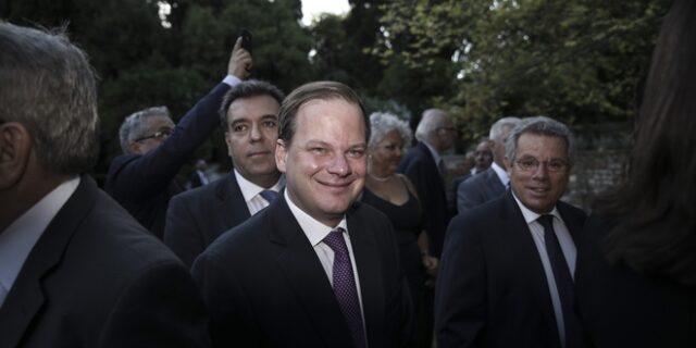 Καραμανλής: Ο Τσίπρας φτιάχνει νέους εργολάβους των media