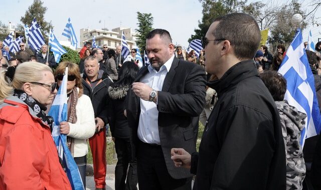 Τα SMS που ‘καίνε’ τον Λαγό για την έφοδο στο ‘Συνεργείο’