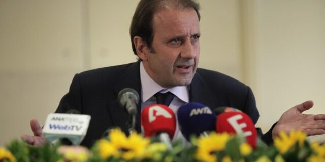 Αλλαγή πλεύσης για τον Π. Λαζαράτο στο θέμα της αδειοδότησης