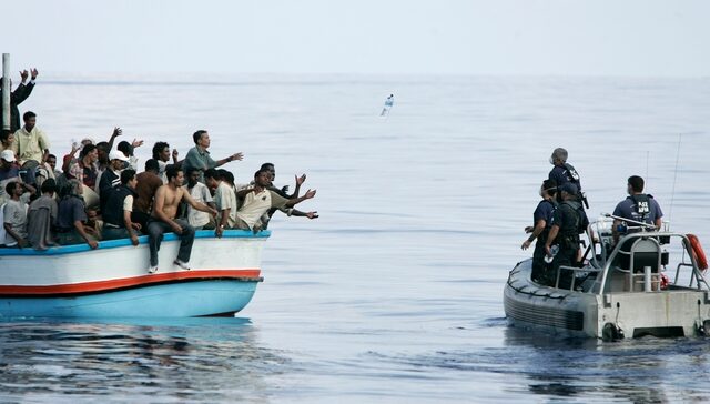 Ο μαύρος αριθμός της μετανάστευσης: 1 στους 42