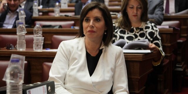 Ζητείται η άρση ασυλίας της Ασημακοπούλου