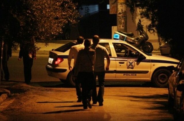 Μεθυσμένος και χωρίς δίπλωμα οδηγός παρέσυρε και εγκατέλειψε δύο πεζούς