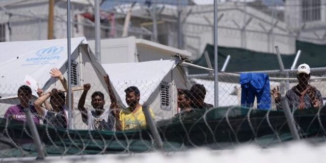 Η Κομισιόν αρχίζει κυρώσεις σε Ουγγαρία, Πολωνία και Τσεχία για το relocation