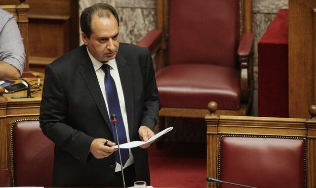 Σπίρτζης: Νέες προτάσεις για την καταβολή των δεδουλευμένων στους εργαζόμενους του ΟΑΣΘ