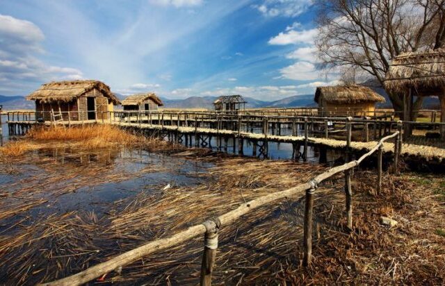 Μηχανή του Χρόνου: Το προϊστορικό χωριό σε βυθό ελληνικής λίμνης