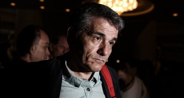 Συνέχεια με τράπεζες, κόκκινα δάνεια, ΑΔΜΗΕ